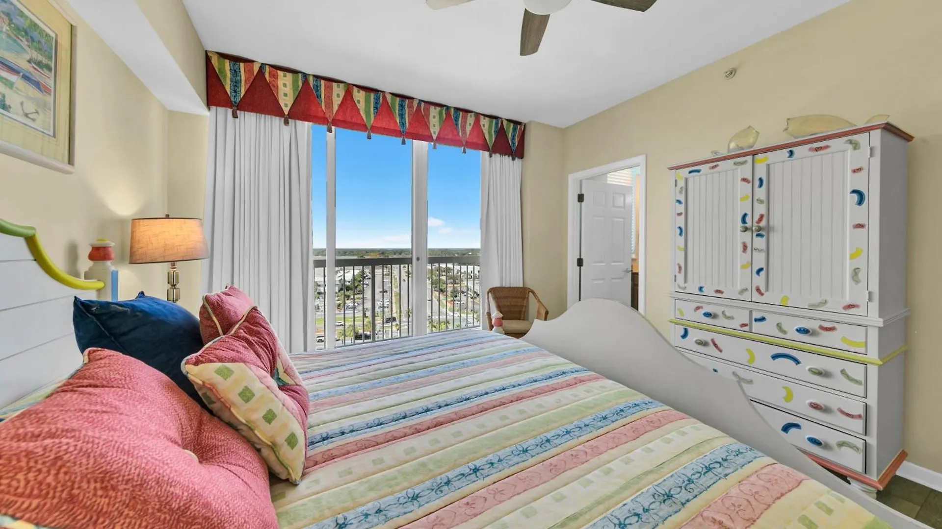 Silver Beach Towers 1003E Gulf Front Sleeps 8 Destin 0*,  United States