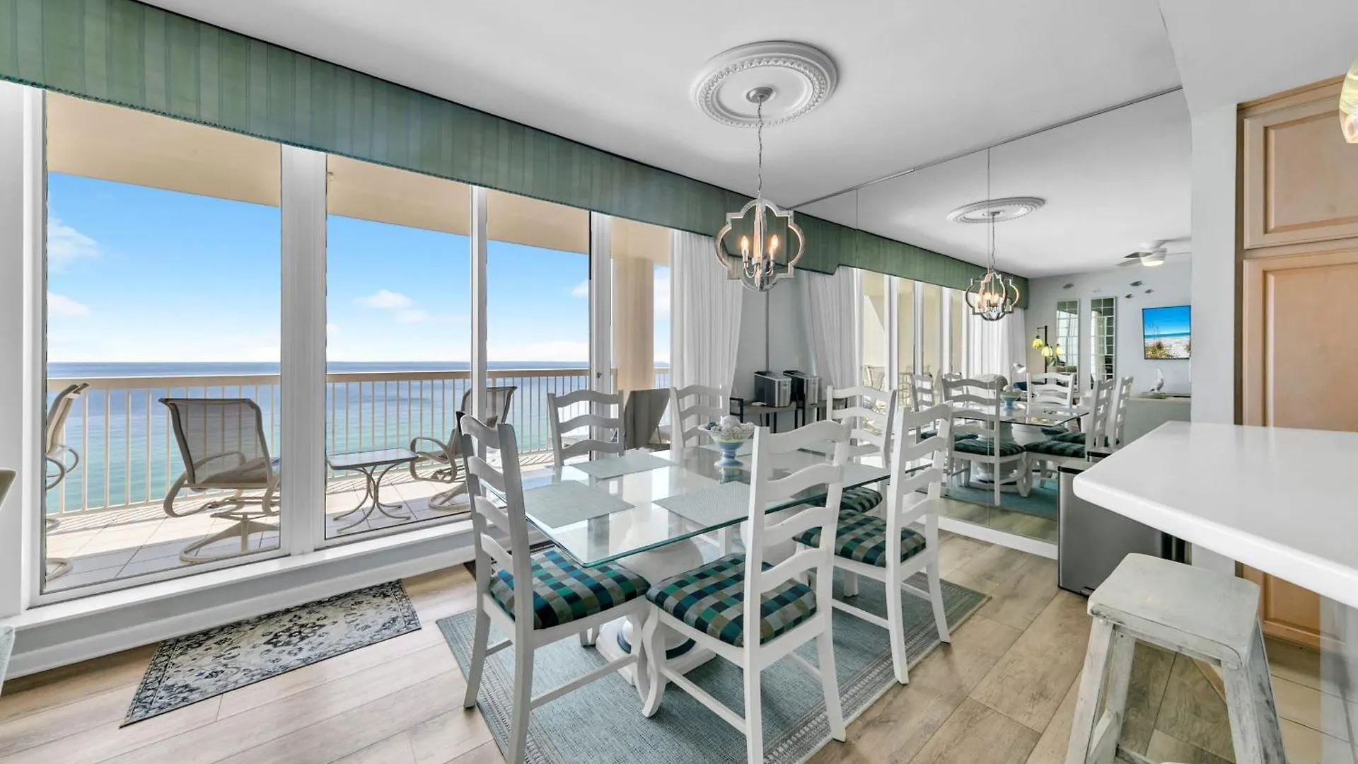 Silver Beach Towers 1003E Gulf Front Sleeps 8 Destin